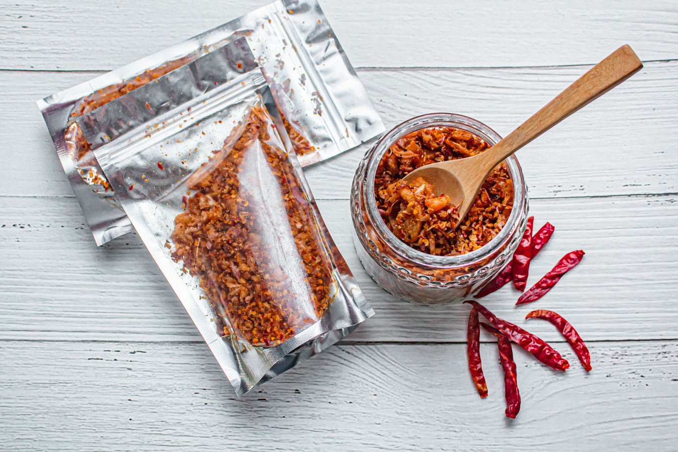 Pork crackling chili paste with the ingredient.