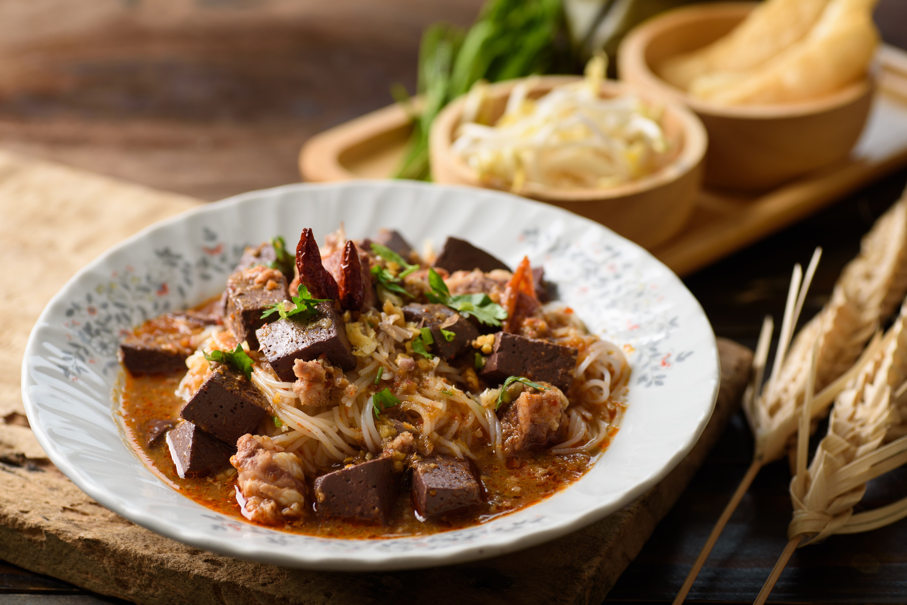 Khanom jeen nam ngeaw
